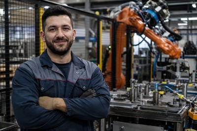 Robot Welder (€630 net per week)