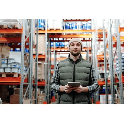 Warehouse Worker (with clean criminal record)