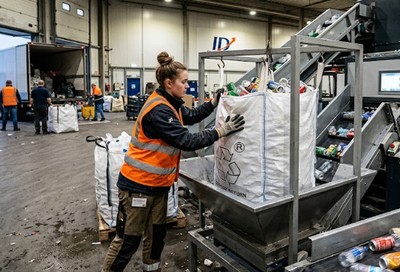 Warehouse worker (Deposit Return)
