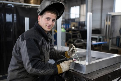 TIG Welder (Aluminum) with own car (from €660 net per week)