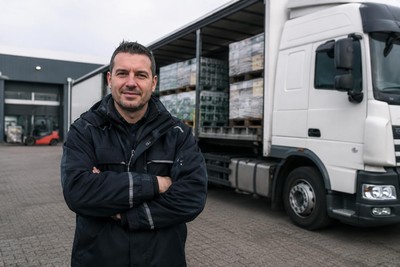 CE cat. Truck Driver (Pallet Distribution, 6-15 stops per day) (€800 – €900 net per week)