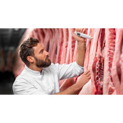 Angajat în producția de carne