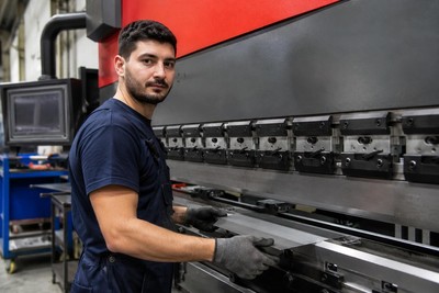 CNC Press Brake Operator (€650 – €700 net per week)